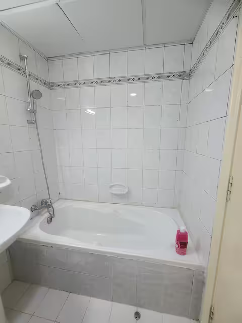Sharing Apartment Private Room in Al Falah Street Abu Dhabi